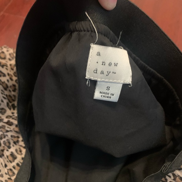 A New Day leopard skirt - Picture 2 of 2